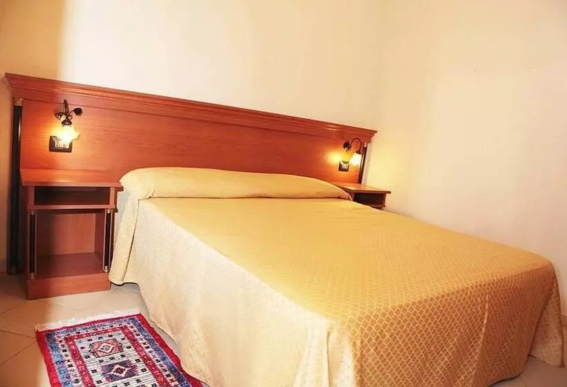 Отель Baia Delle Sirene Beach Resort