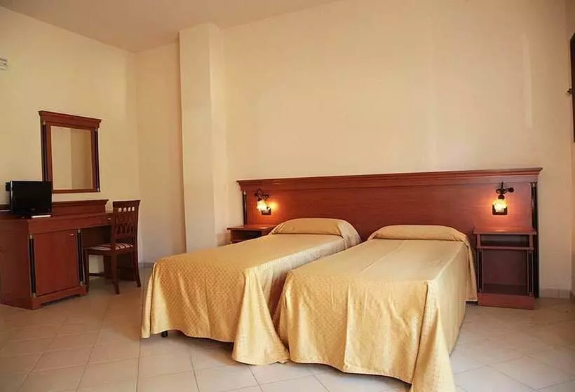 Отель Baia Delle Sirene Beach Resort