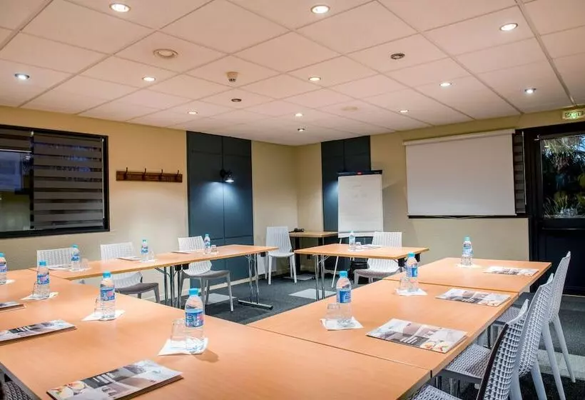 Brit Hotel La Rochelle Périgny