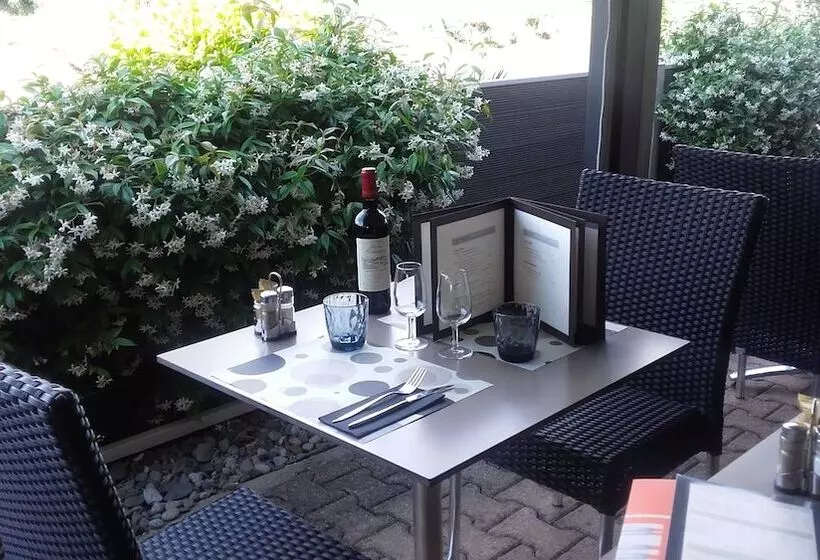 Brit Hotel La Rochelle Périgny