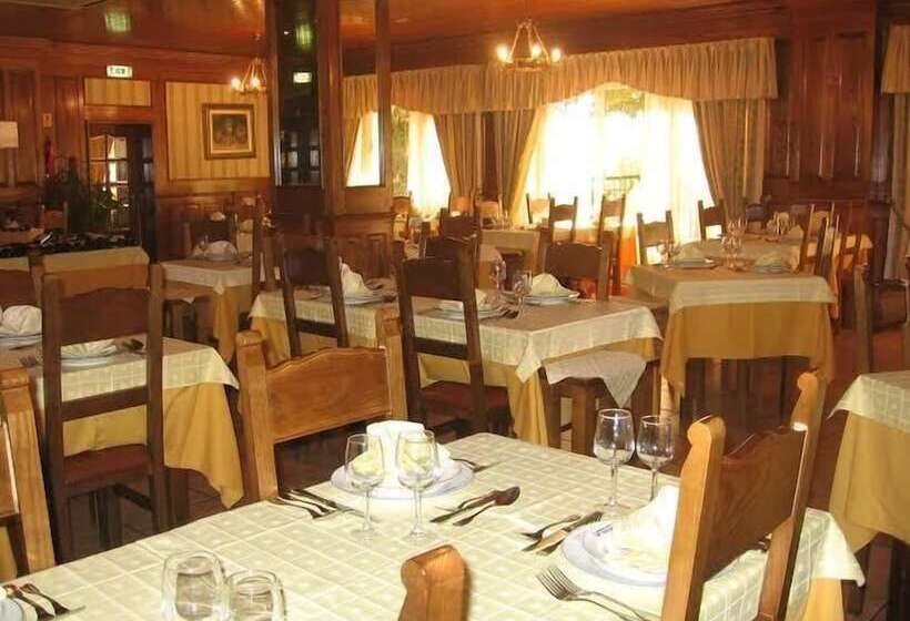 ホテル Estalagem Turismo