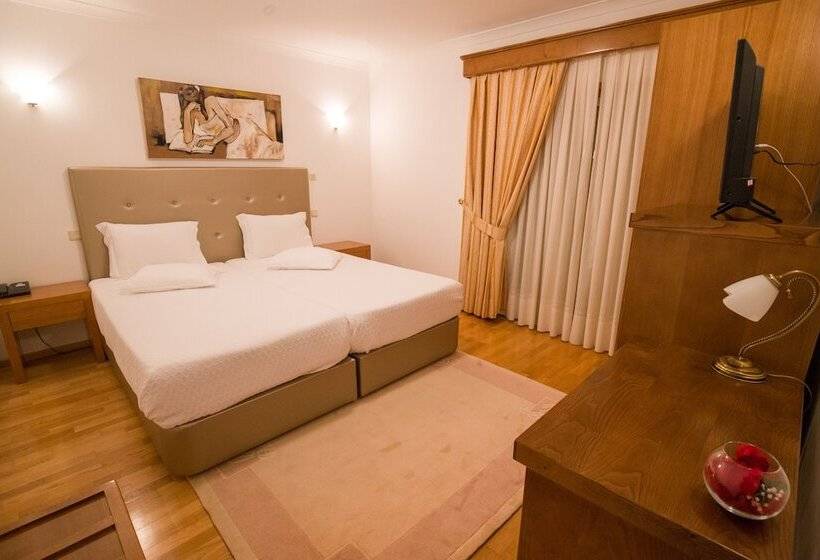 ホテル Estalagem Turismo