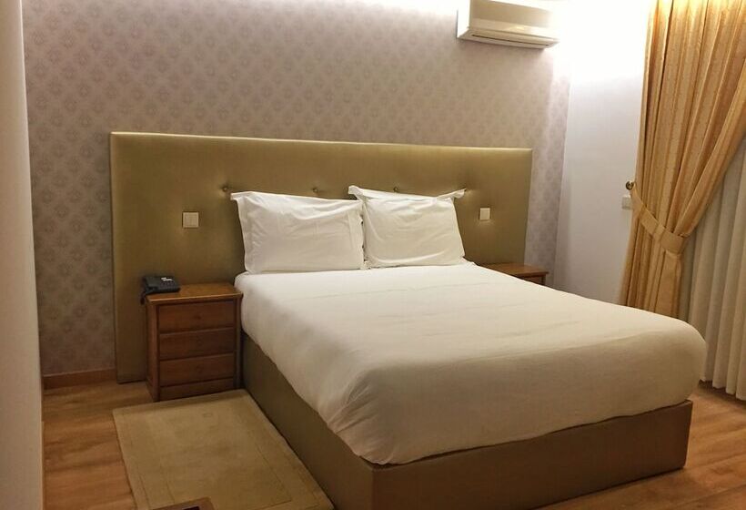 ホテル Estalagem Turismo