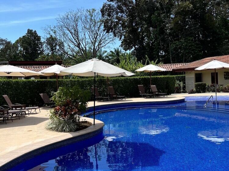 هتل La Foresta Nature Resort