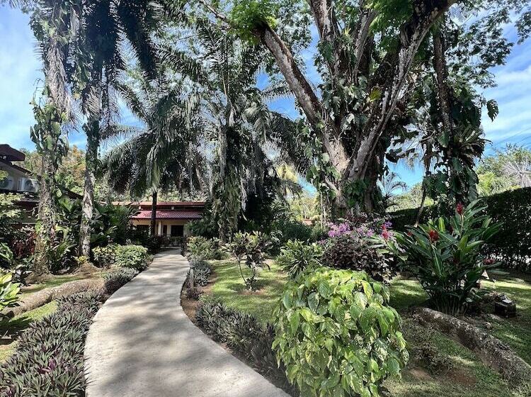 هتل La Foresta Nature Resort