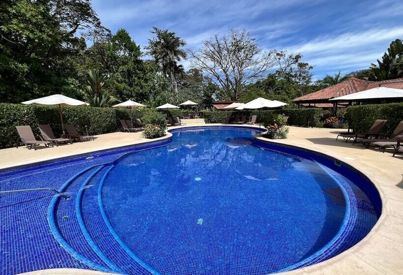 هتل La Foresta Nature Resort