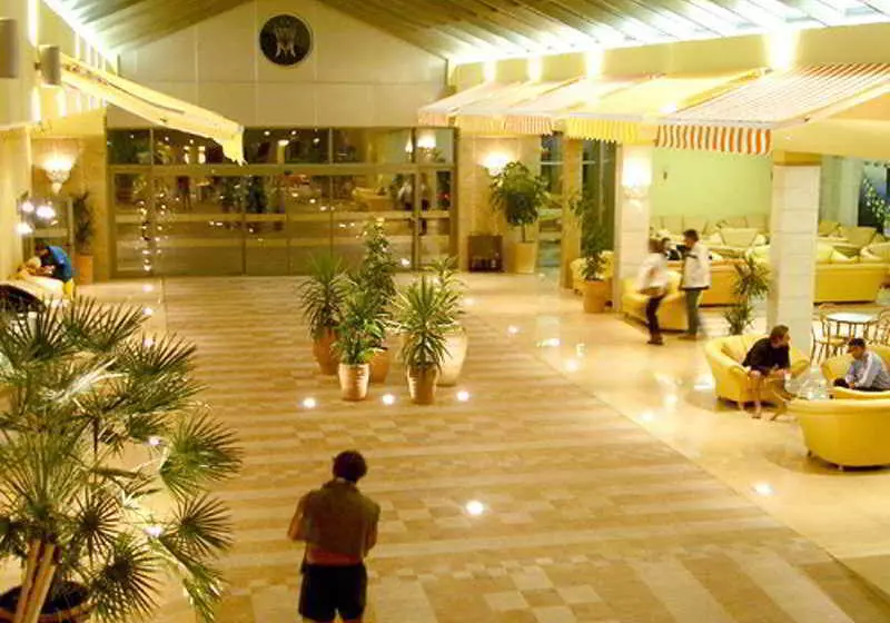 בית מלון כפרי Magnolias