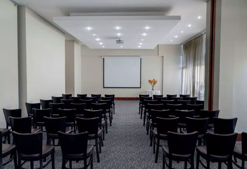 هتل NH Antofagasta