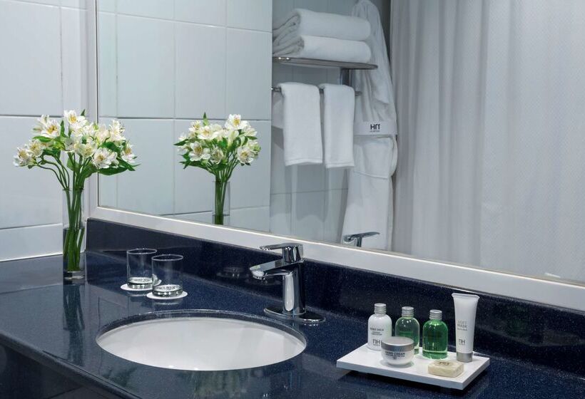 هتل NH Antofagasta