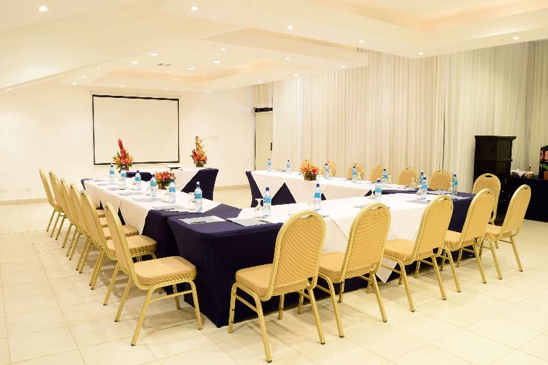 Отель Occidental Tamarindo All Inclusive