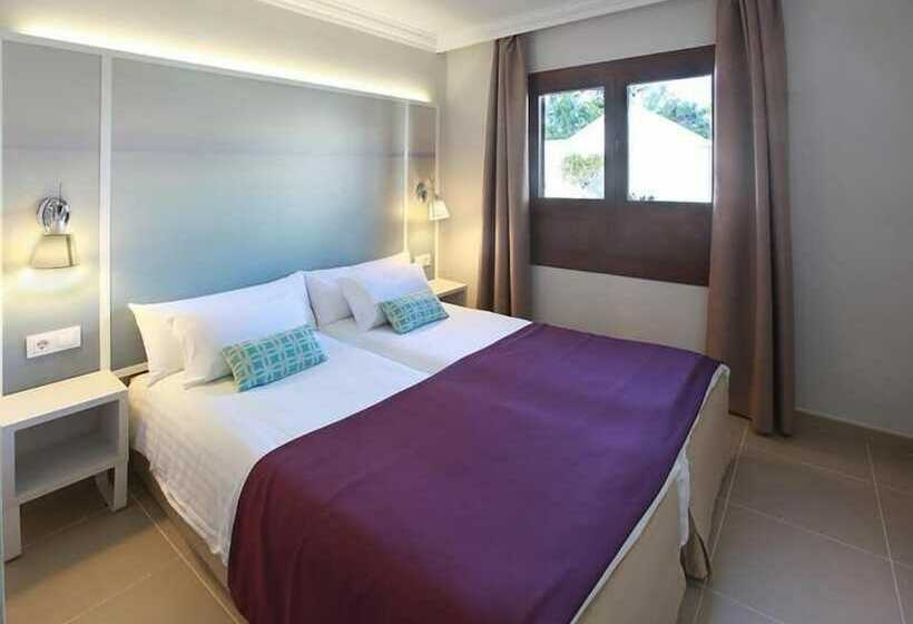 Grupotel Flamingo Beach