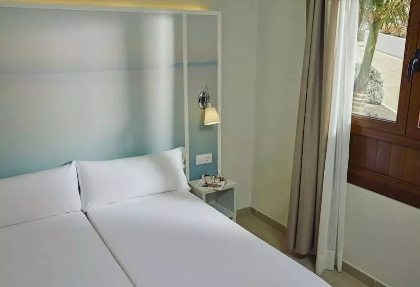 Grupotel Flamingo Beach