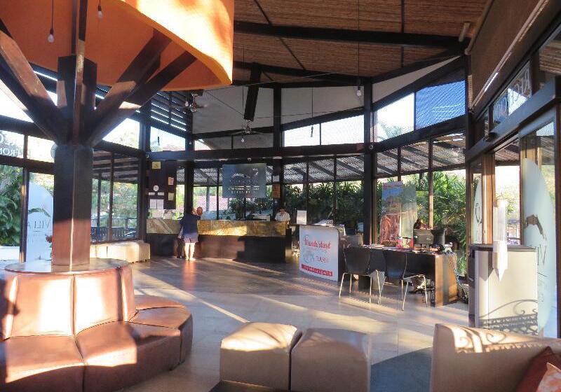 فندق Villas Sol Beach Resort