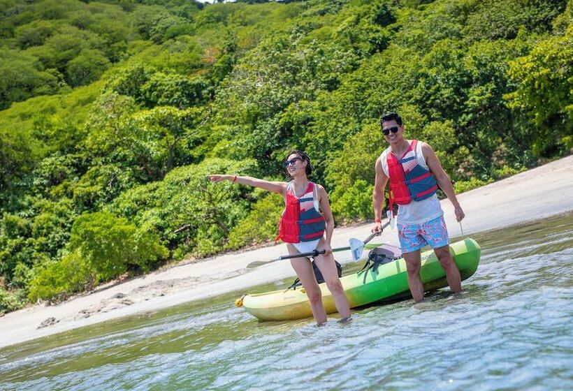 فندق Villas Sol Beach Resort