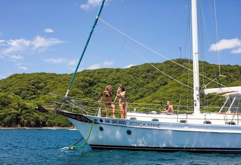 فندق Villas Sol Beach Resort