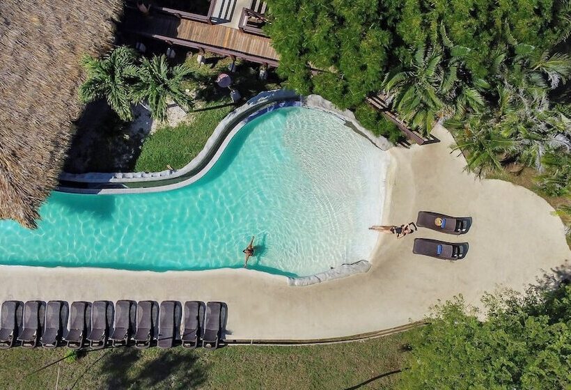 فندق Villas Sol Beach Resort