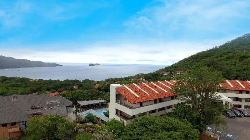 فندق Villas Sol Beach Resort