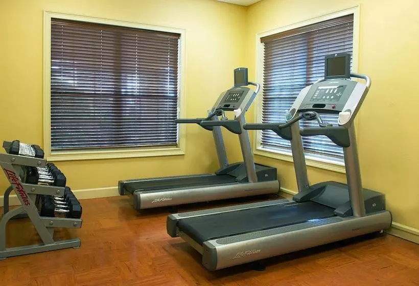 فندق Worldquest Orlando Resort