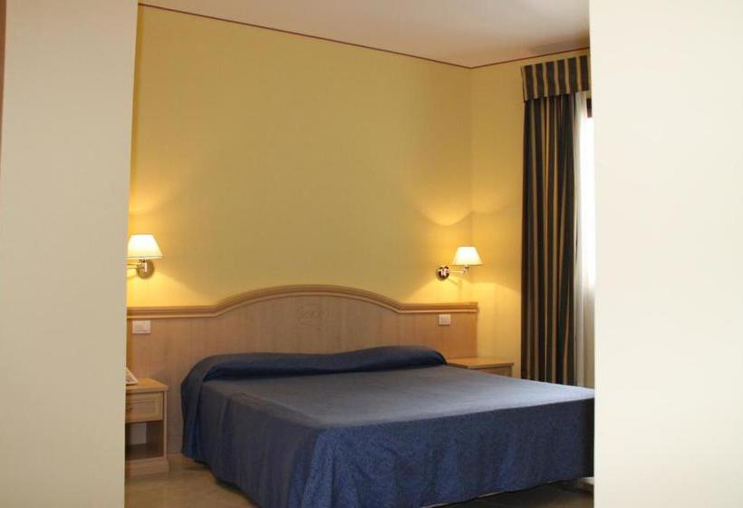 فندق Yacht Marina