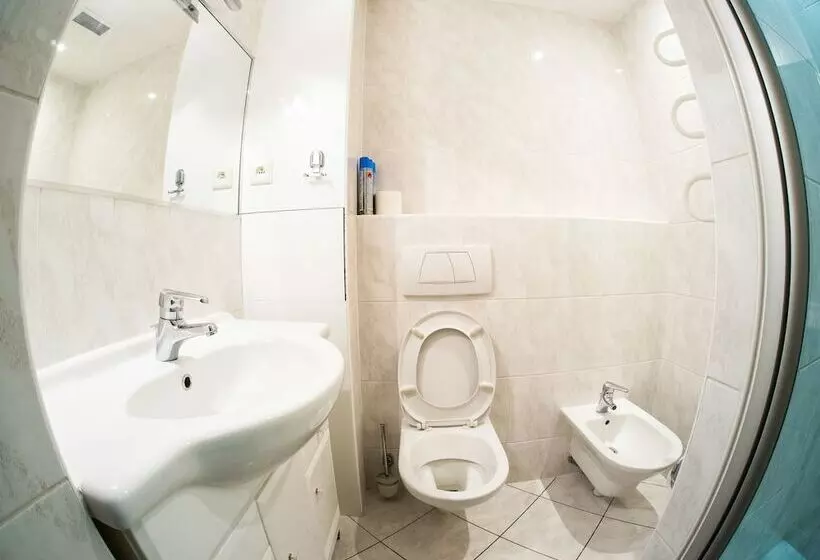 Old Town Kanonia Hostel & Apartments