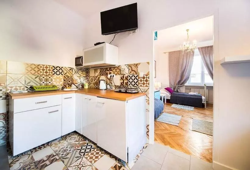 Old Town Kanonia Hostel & Apartments