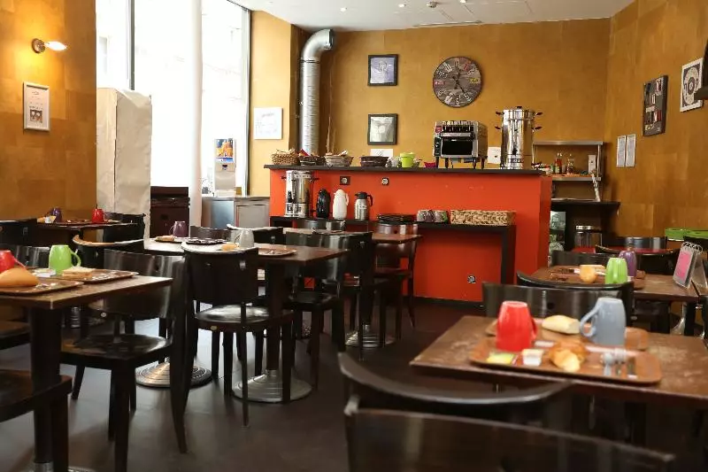 Vintage Paris Gare Du Nord By Hiphophostels