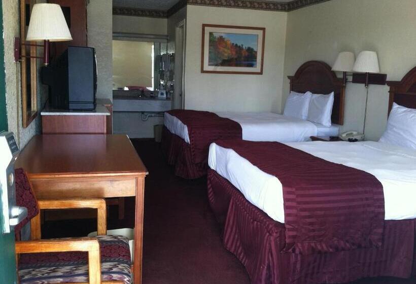 호텔 Knights Inn Hurricane Mills