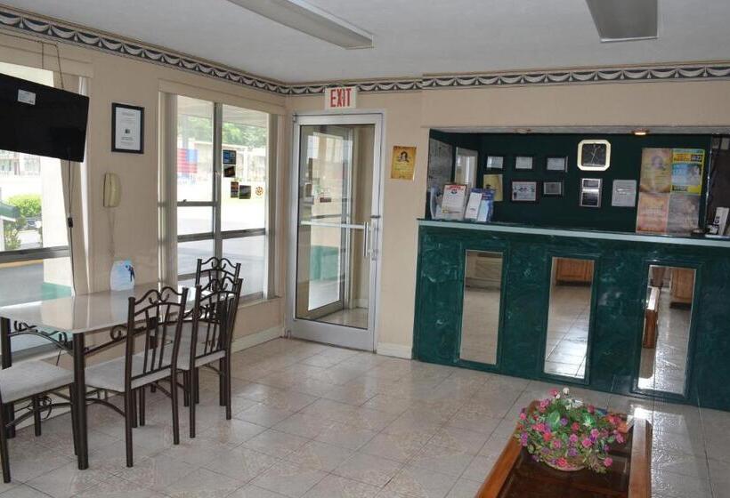 호텔 Knights Inn Hurricane Mills