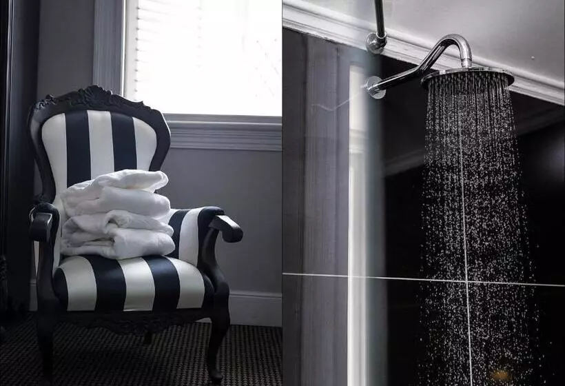 Hotelli The Kingsman Boutique