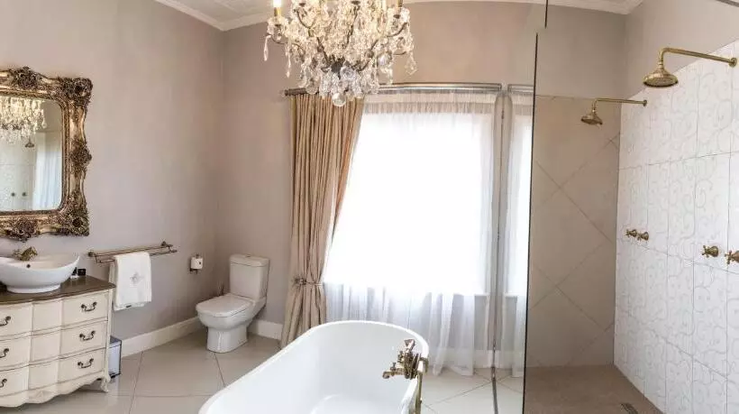 Hotelli The Kingsman Boutique