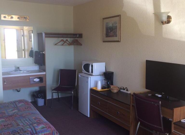 فندق على الطريق Gravelbourg Inn