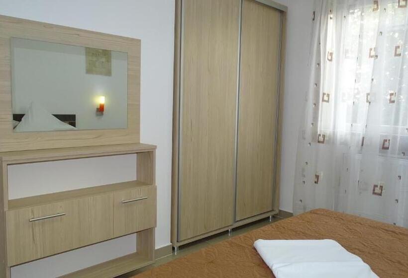 پانسیون Casa Borbel Gratiela