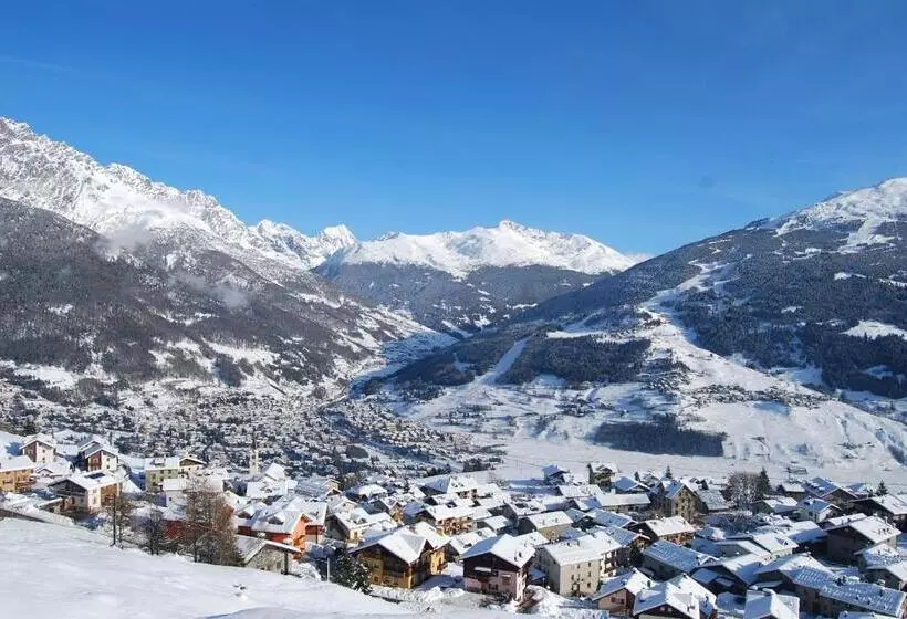 Majatalo Chalet Del Cuore Guesthouse