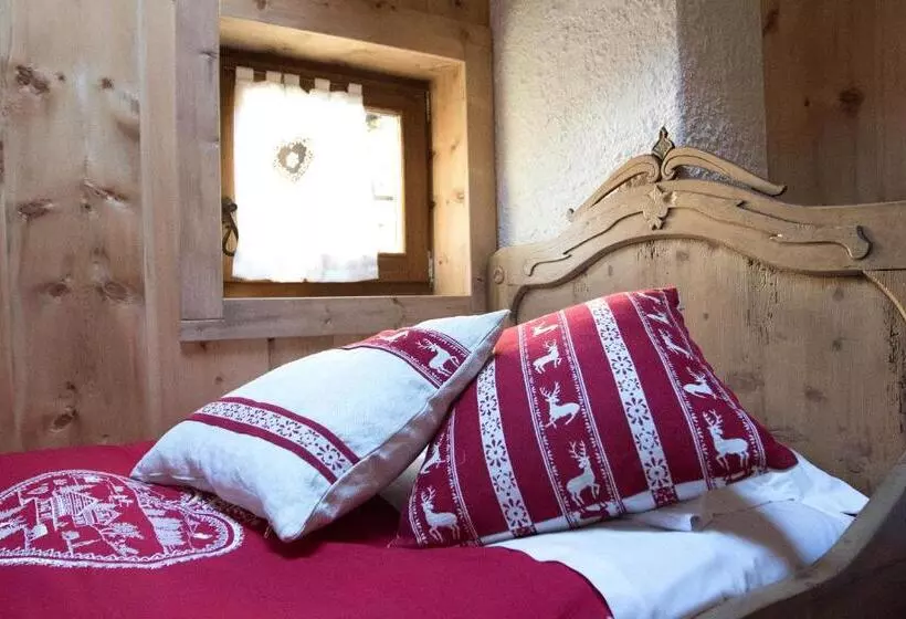 Majatalo Chalet Del Cuore Guesthouse