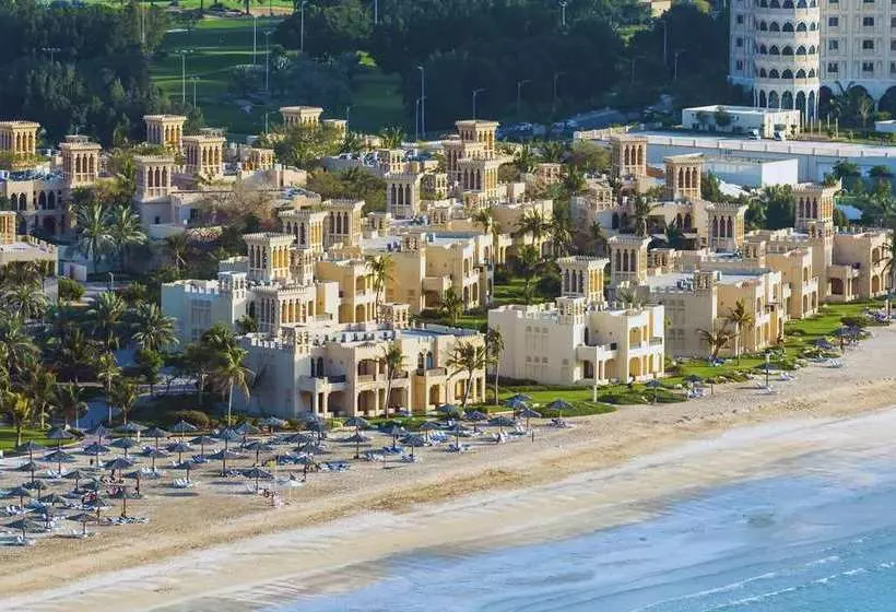 호텔 Al Hamra Village Town House