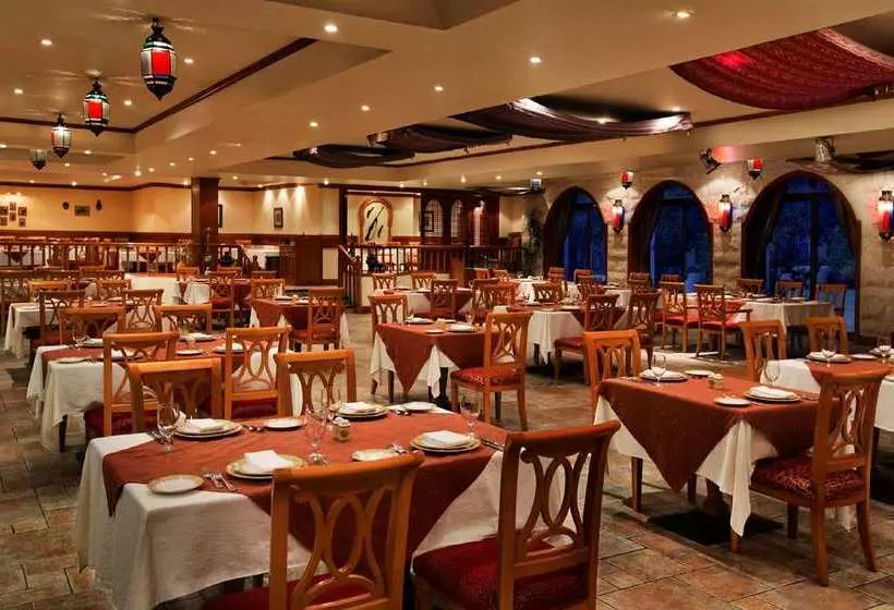 호텔 Al Hamra Village Town House