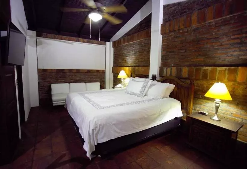 هتل Casa Colonial Boutique