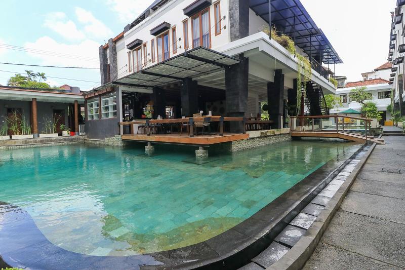 فندق Casa Padma Suites Legian
