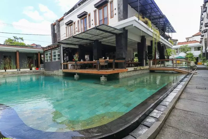 ホテル Casa Padma Suites Legian