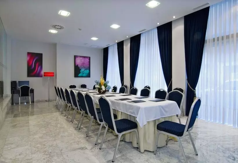 בית מלון כפרי Castro Real