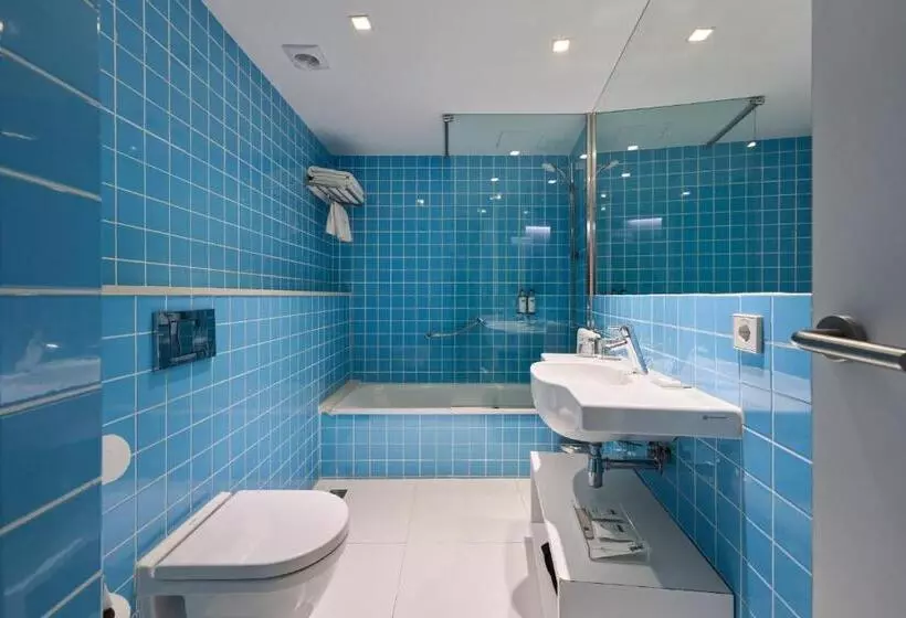 酒店 Catalonia Avinyo