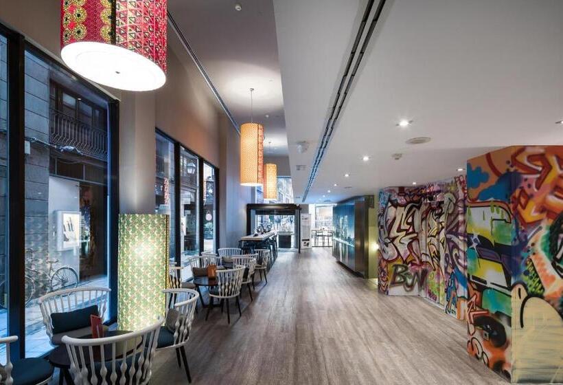 هتل Catalonia Avinyo