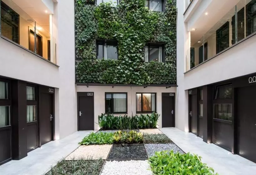 酒店 Catalonia Avinyo