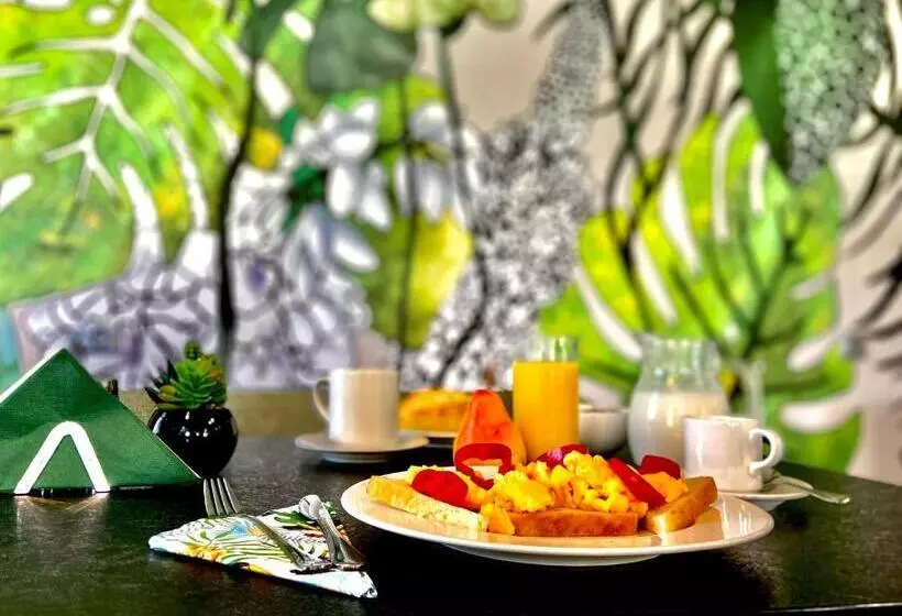 בית מלון כפרי Central