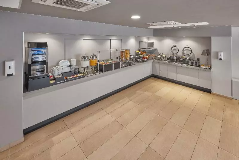 Отель City Express Suites By Marriott Queretaro