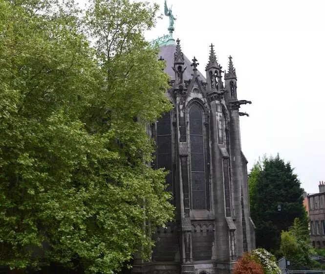 هتل De La Treille