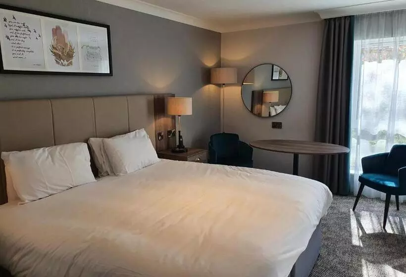 Отель Eastwood Hall