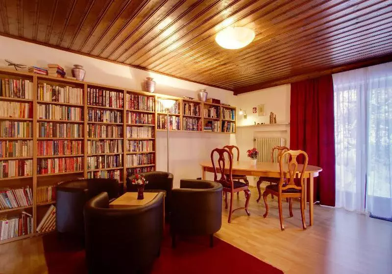 Отель Haus am Berg