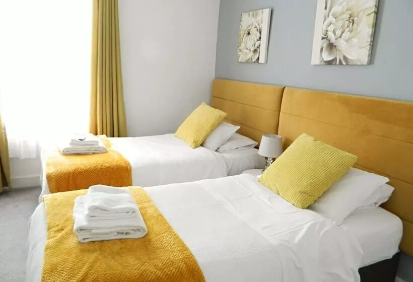 酒店 Kings Head Inn, Warwick