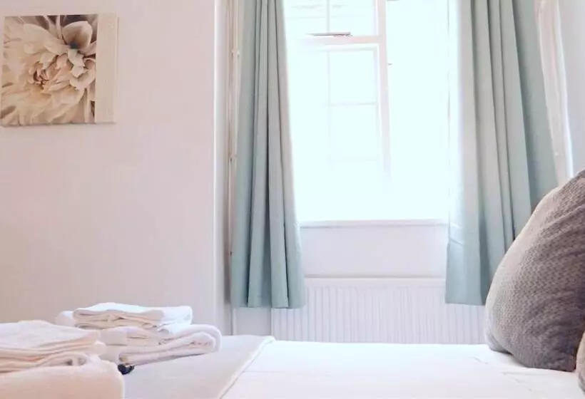 酒店 Kings Head Inn, Warwick